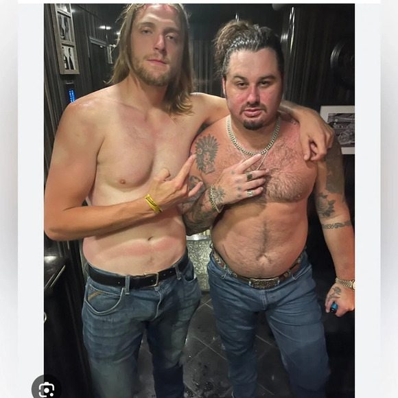 NWT KOE WETZEL Official Concert Tour Merch East Texas Road T-Shirt - Picture 5 of 6